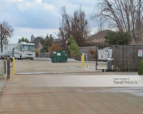 Source URL: https://cdnsc.rentcafe.com/dmslivecafe/3/1078381/1078381-1-4.jpg?width=-1&height=385&quality=80