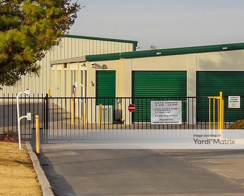 Source URL: https://cdnsc.rentcafe.com/dmslivecafe/3/1078388/1078388-1-3.jpg?width=-1&height=385&quality=80