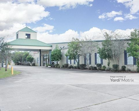 Source URL: https://cdnsc.rentcafe.com/dmslivecafe/3/1078422/1078422-1-4.jpg?width=-1&height=385&quality=80