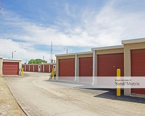 Source URL: https://cdnsc.rentcafe.com/dmslivecafe/3/1078441/1078441-1-2.jpg?width=-1&height=385&quality=80