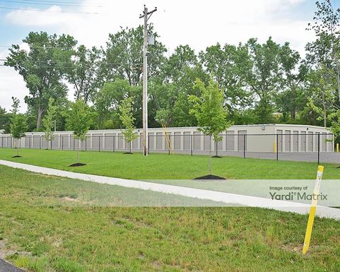 Source URL: https://cdnsc.rentcafe.com/dmslivecafe/3/1078443/1078443-1-5.jpg?width=-1&height=385&quality=80