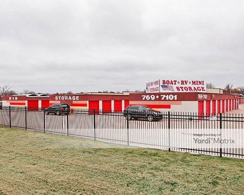 Source URL: https://cdnsc.rentcafe.com/dmslivecafe/3/1078475/1078475-1-4.jpg?width=-1&height=385&quality=80