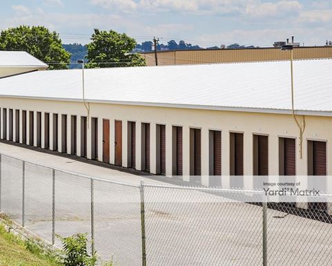 Source URL: https://cdnsc.rentcafe.com/dmslivecafe/3/1078498/1078498-1-4.jpg?width=-1&height=385&quality=80