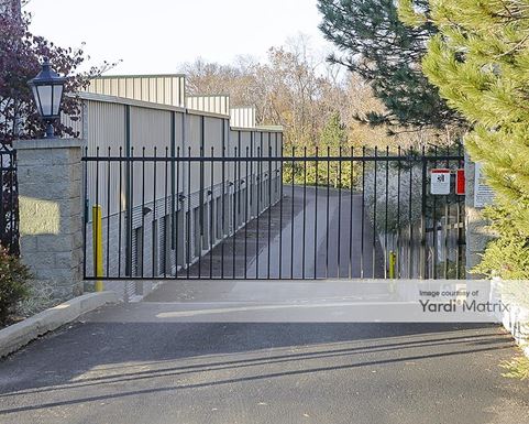 Source URL: https://cdnsc.rentcafe.com/dmslivecafe/3/1078499/1078499-1-2.jpg?width=-1&height=385&quality=80