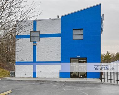 Storage Units for Rent available at 669 Ohio Pike, Cincinnati, OH 45245