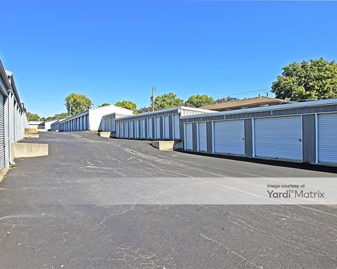 Source URL: https://cdnsc.rentcafe.com/dmslivecafe/3/1078555/1078555-1-4.jpg?width=-1&height=385&quality=80