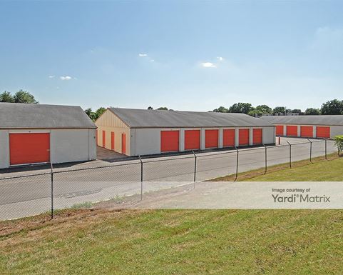 Source URL: https://cdnsc.rentcafe.com/dmslivecafe/3/1078556/1078556-1-5.jpg?width=-1&height=385&quality=80