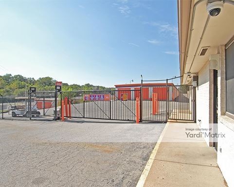 Source URL: https://cdnsc.rentcafe.com/dmslivecafe/3/1078560/1078560-1-3.jpg?width=-1&height=385&quality=80