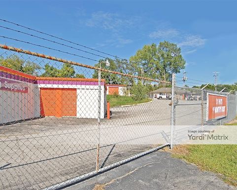 Source URL: https://cdnsc.rentcafe.com/dmslivecafe/3/1078560/1078560-1-5.jpg?width=-1&height=385&quality=80