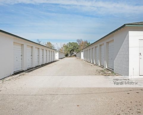 Source URL: https://cdnsc.rentcafe.com/dmslivecafe/3/1078578/1078578-1-4.jpg?width=-1&height=385&quality=80