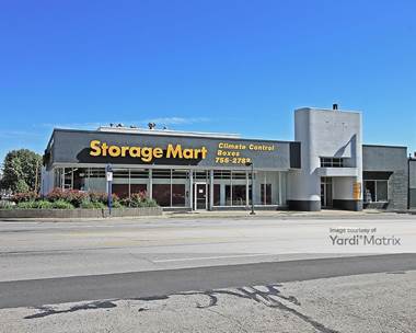 Storage Units for Rent available at 3401 Broadway Blvd, Kansas City, MO 64111