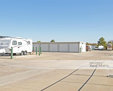 Source URL: https://cdnsc.rentcafe.com/dmslivecafe/3/1078589/1078589-1-5.jpg?width=-1&height=385&quality=80