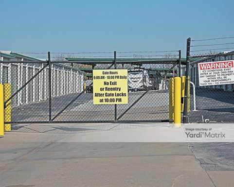 Source URL: https://cdnsc.rentcafe.com/dmslivecafe/3/1078592/1078592-1-3.jpg?width=-1&height=385&quality=80