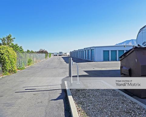 Source URL: https://cdnsc.rentcafe.com/dmslivecafe/3/1078604/1078604-1-3.jpg?width=-1&height=385&quality=80