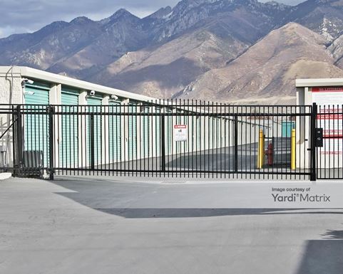 Source URL: https://cdnsc.rentcafe.com/dmslivecafe/3/1078646/1078646-1-3.jpg?width=-1&height=385&quality=80