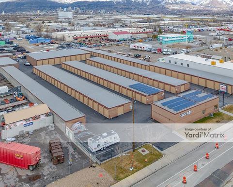 Source URL: https://cdnsc.rentcafe.com/dmslivecafe/3/1078655/1078655-1-4.jpg?width=-1&height=385&quality=80