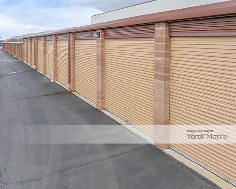 Source URL: https://cdnsc.rentcafe.com/dmslivecafe/3/1078655/1078655-1-5.jpg?width=-1&height=385&quality=80