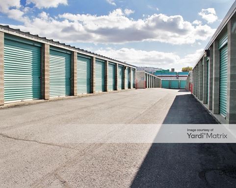 Source URL: https://cdnsc.rentcafe.com/dmslivecafe/3/1078669/1078669-1-3.jpg?width=-1&height=385&quality=80