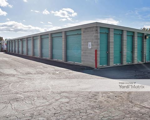 Source URL: https://cdnsc.rentcafe.com/dmslivecafe/3/1078669/1078669-1-4.jpg?width=-1&height=385&quality=80