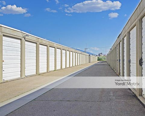 Source URL: https://cdnsc.rentcafe.com/dmslivecafe/3/1078676/1078676-1-3.jpg?width=-1&height=385&quality=80