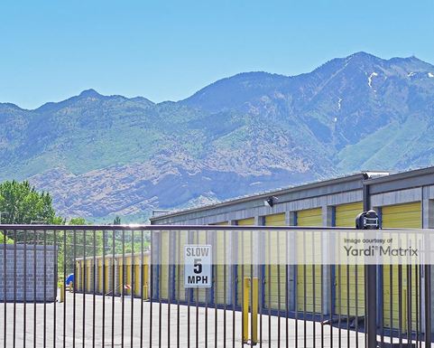 Source URL: https://cdnsc.rentcafe.com/dmslivecafe/3/1078702/1078702-1-4.jpg?width=-1&height=385&quality=80