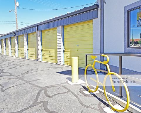 Source URL: https://cdnsc.rentcafe.com/dmslivecafe/3/1078702/1078702-1-5.jpg?width=-1&height=385&quality=80