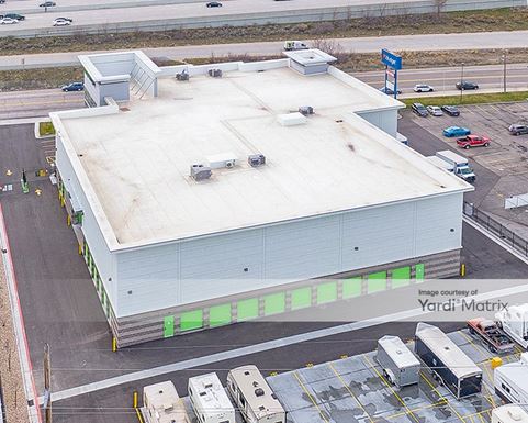 Source URL: https://cdnsc.rentcafe.com/dmslivecafe/3/1078716/1078716-1-3.jpg?width=-1&height=385&quality=80