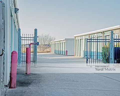 Source URL: https://cdnsc.rentcafe.com/dmslivecafe/3/1078725/1078725-1-4.jpg?width=-1&height=385&quality=80