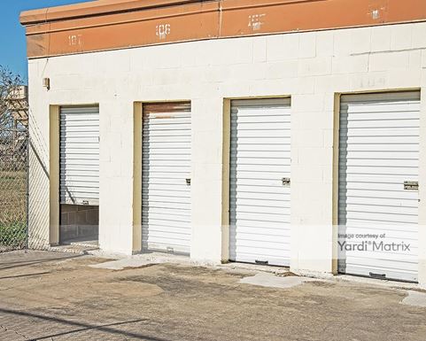 Source URL: https://cdnsc.rentcafe.com/dmslivecafe/3/1078729/1078729-1-5.jpg?width=-1&height=385&quality=80