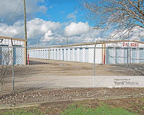 Source URL: https://cdnsc.rentcafe.com/dmslivecafe/3/1078739/1078739-1-4.jpg?width=-1&height=385&quality=80