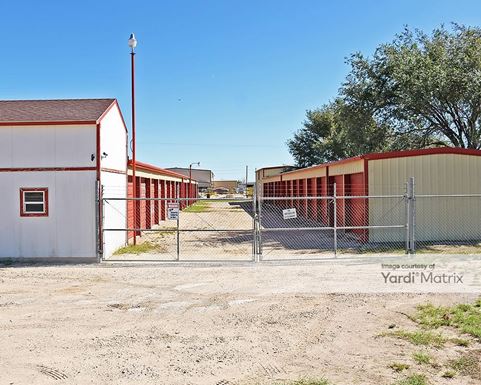 Source URL: https://cdnsc.rentcafe.com/dmslivecafe/3/1078766/1078766-1-3.jpg?width=-1&height=385&quality=80