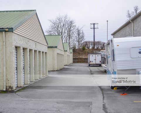 Source URL: https://cdnsc.rentcafe.com/dmslivecafe/3/1078770/1078770-1-5.jpg?width=-1&height=385&quality=80