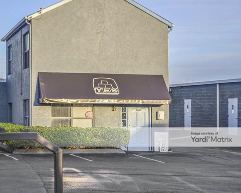 Source URL: https://cdnsc.rentcafe.com/dmslivecafe/3/1078783/1078783-1-2.jpg?width=-1&height=385&quality=80