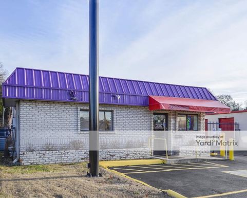 Source URL: https://cdnsc.rentcafe.com/dmslivecafe/3/1078787/1078787-1-4.jpg?width=-1&height=385&quality=80