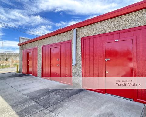 Source URL: https://cdnsc.rentcafe.com/dmslivecafe/3/1078793/1078793-1-5.jpg?width=-1&height=385&quality=80