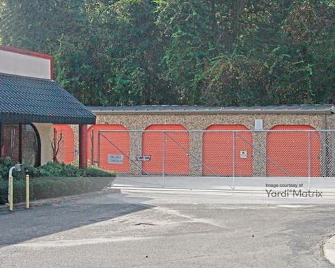 Source URL: https://cdnsc.rentcafe.com/dmslivecafe/3/1078798/1078798-1-4.jpg?width=-1&height=385&quality=80