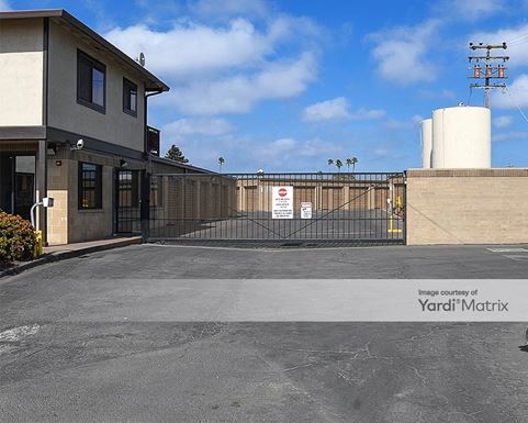 Source URL: https://cdnsc.rentcafe.com/dmslivecafe/3/1078837/1078837-1-4.jpg?width=-1&height=385&quality=80