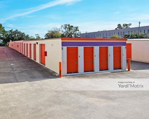 Source URL: https://cdnsc.rentcafe.com/dmslivecafe/3/1078846/1078846-1-4.jpg?width=-1&height=385&quality=80