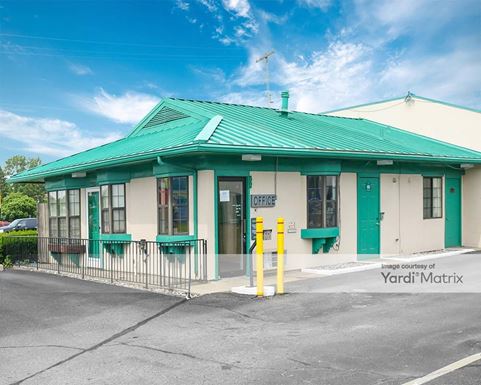 Source URL: https://cdnsc.rentcafe.com/dmslivecafe/3/1078893/1078893-1-2.jpg?width=-1&height=385&quality=80