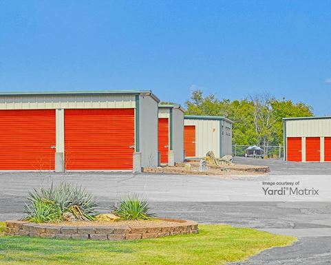 Source URL: https://cdnsc.rentcafe.com/dmslivecafe/3/1078915/1078915-1-4.jpg?width=-1&height=385&quality=80