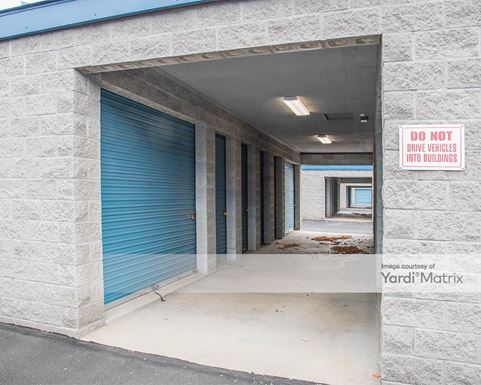 Source URL: https://cdnsc.rentcafe.com/dmslivecafe/3/1078954/1078954-1-3.jpg?width=-1&height=385&quality=80