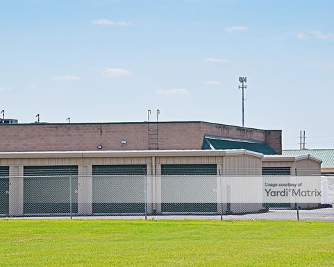 Source URL: https://cdnsc.rentcafe.com/dmslivecafe/3/1079002/1079002-1-4.jpg?width=-1&height=385&quality=80