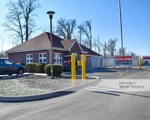 Source URL: https://cdnsc.rentcafe.com/dmslivecafe/3/1079024/1079024-1-2.jpg?width=-1&height=385&quality=80