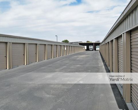 Source URL: https://cdnsc.rentcafe.com/dmslivecafe/3/1079104/1079104-1-2.jpg?width=-1&height=385&quality=80