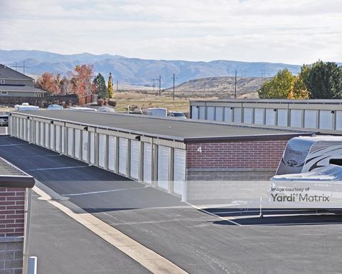 Source URL: https://cdnsc.rentcafe.com/dmslivecafe/3/1079115/1079115-1-2.jpg?width=-1&height=385&quality=80