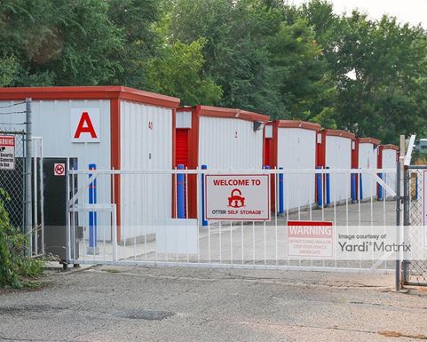 Source URL: https://cdnsc.rentcafe.com/dmslivecafe/3/1079116/1079116-1-3.jpg?width=-1&height=385&quality=80