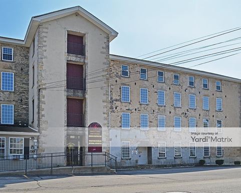 Source URL: https://cdnsc.rentcafe.com/dmslivecafe/3/1079164/1079164-1-4.jpg?width=-1&height=385&quality=80