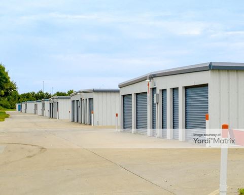 Source URL: https://cdnsc.rentcafe.com/dmslivecafe/3/1079253/1079253-1-4.jpg?width=-1&height=385&quality=80