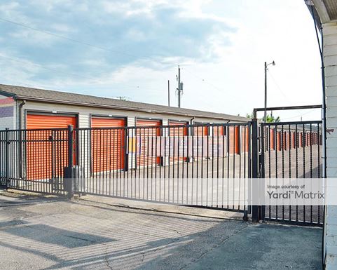 Source URL: https://cdnsc.rentcafe.com/dmslivecafe/3/1079255/1079255-1-5.jpg?width=-1&height=385&quality=80