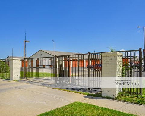 Source URL: https://cdnsc.rentcafe.com/dmslivecafe/3/1079264/1079264-1-5.jpg?width=-1&height=385&quality=80